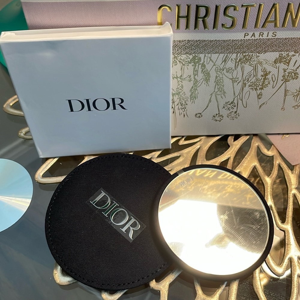 Dior - Picture 2 of 9